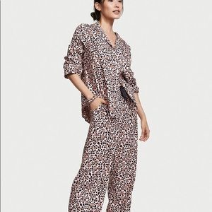 VICTORIA’S SECRET Flannel Long PJ Set